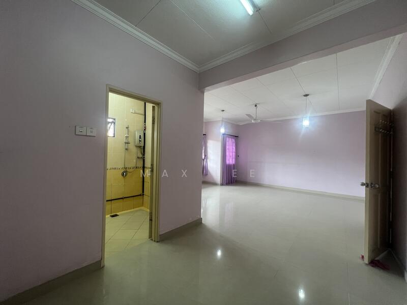 2-storey Terraced House for Sale in Bandar Tun Hussein Onn (Cheras) - Max Lee - Bathroom - PropertyGuru.com.my