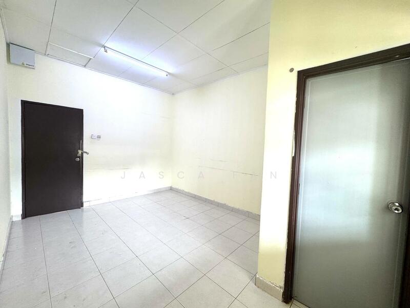 1-storey Terraced House for Sale in Bandar Putra (Kulai) - Jasca Fan - Interior - PropertyGuru.com.my