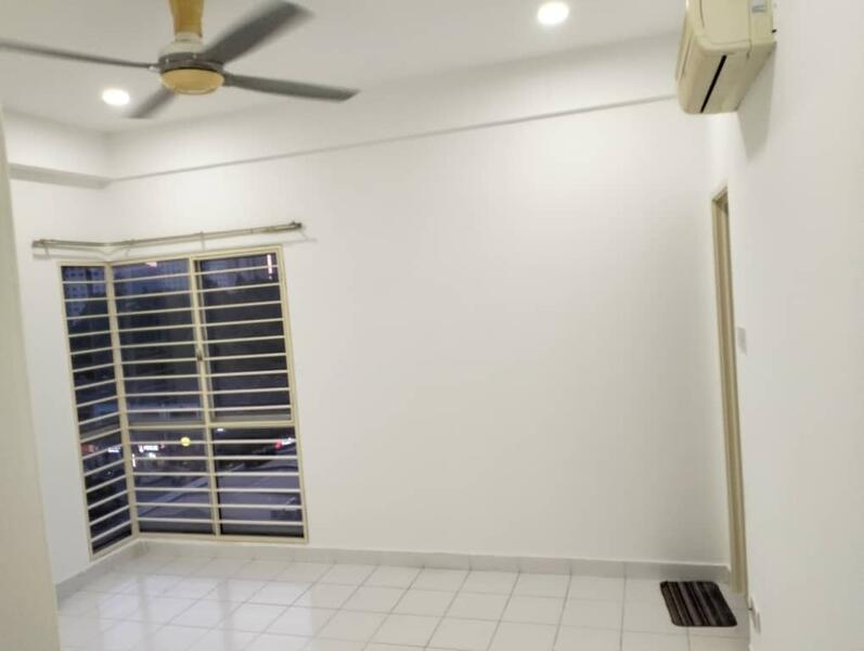 Plaza Menjalara untuk Untuk Dijual - RM 450,000, Feb 2026 - Living Room - PropertyGuru.com.my