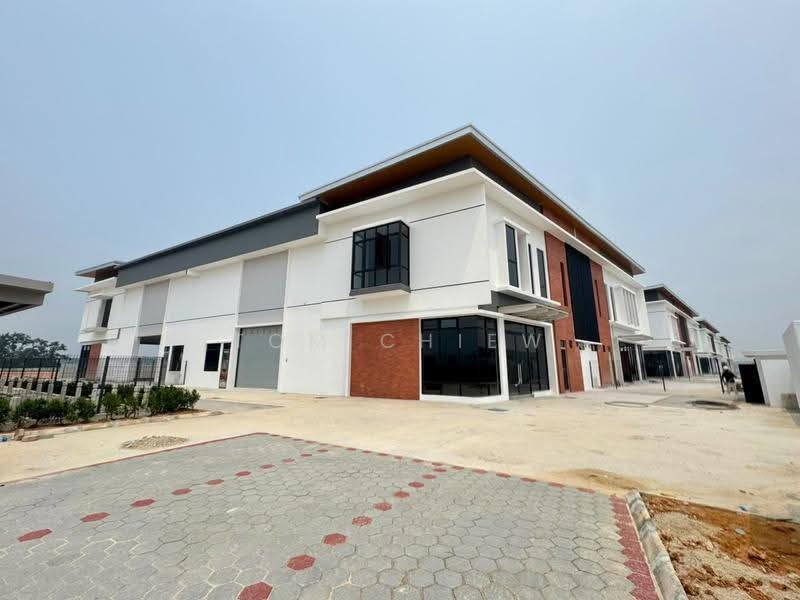 Cluster Factory for Sale in Akasia Business Park (Ulu Tiram) - Tom Chiew - Exterior - PropertyGuru.com.my