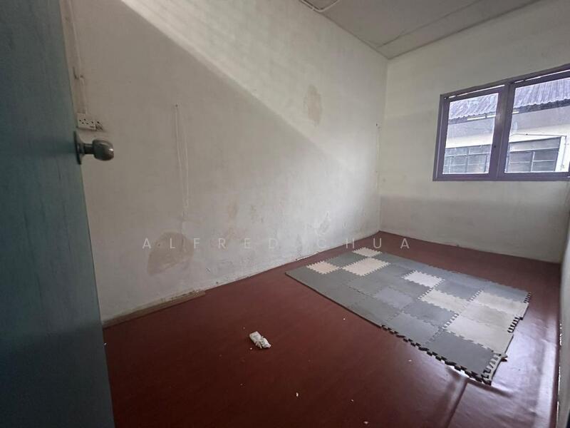 Shop for Sale in Kuching (Sarawak) - Alfred Chua - Interior - PropertyGuru.com.my