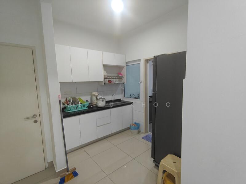 Condominium for Rent at The Holmes 1 - Ze Yu Khoo - Kitchen - PropertyGuru.com.my