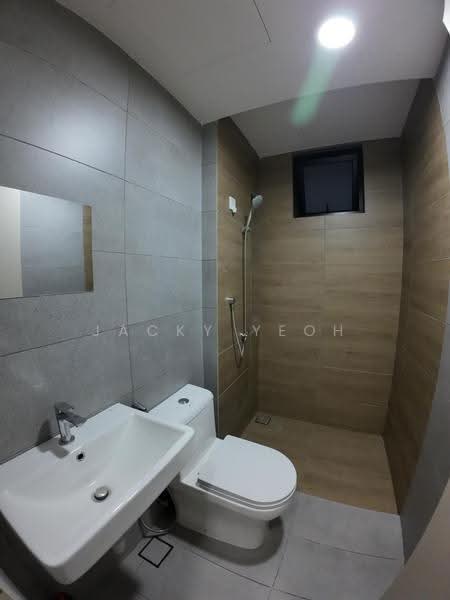 Service Residence for Rent at Vivo Executive Apartment - Jacky Yeoh - Bathroom - PropertyGuru.com.my