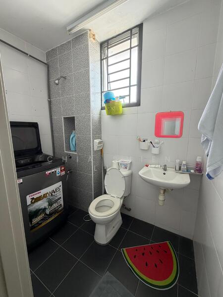 Rumah Teres 2 Tingkat untuk Dijual di Taman Desa Tebrau (Tebrau) - Chia Shien Lim - Bathroom - PropertyGuru.com.my