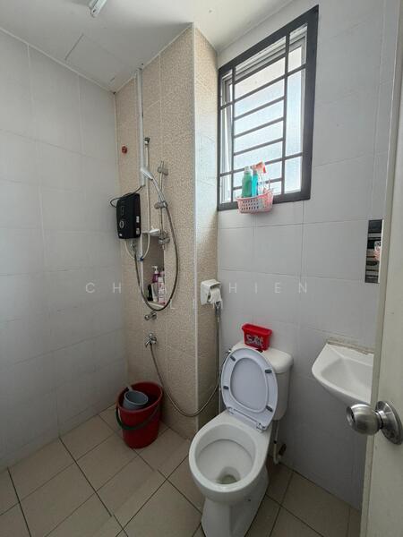 Rumah Teres 2 Tingkat untuk Dijual di Taman Desa Tebrau (Tebrau) - Chia Shien Lim - Bathroom - PropertyGuru.com.my