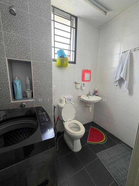 Rumah Teres 2 Tingkat untuk Dijual di Taman Desa Tebrau (Tebrau) - Chia Shien Lim - Bathroom - PropertyGuru.com.my