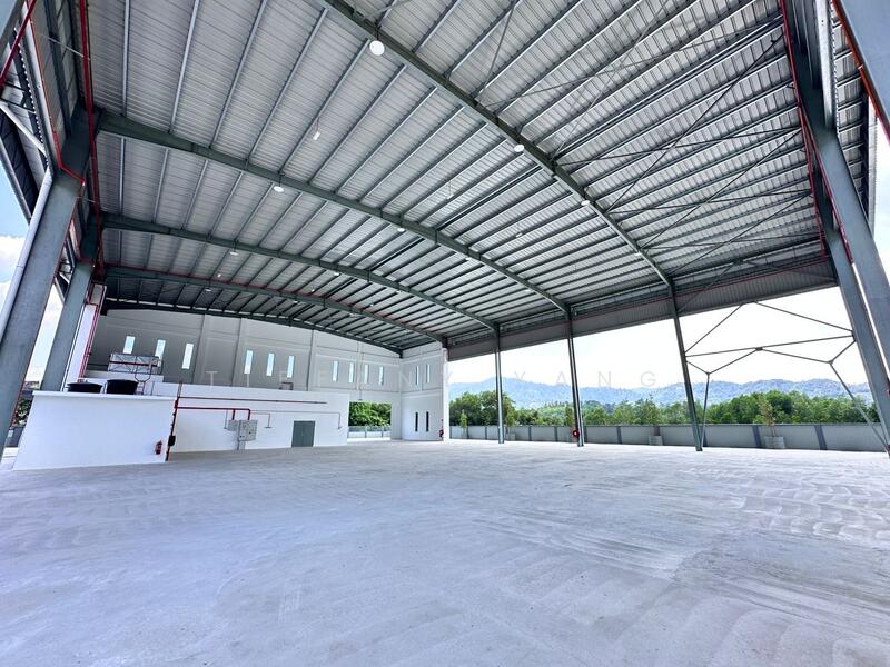Factory for Rent in Batu 17 Rawang (Rawang) - Tiffany Yang - Exterior - PropertyGuru.com.my