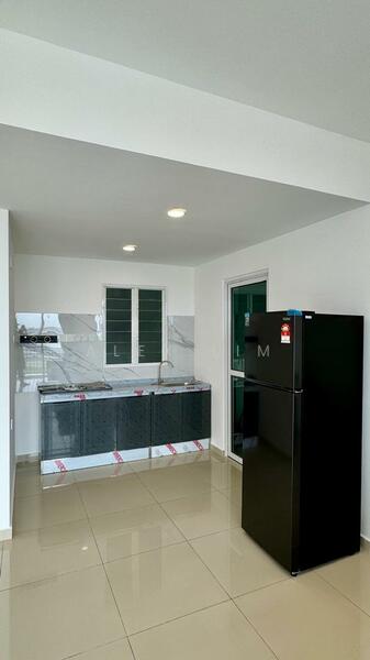 Condominium for Rent at Havana Beach Residences - Alex Lim - Kitchen - PropertyGuru.com.my