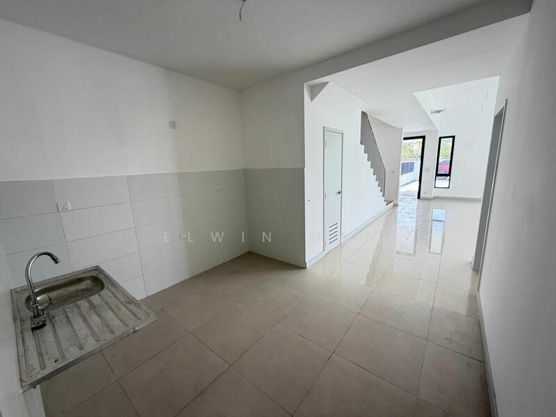 Semi-Detached House for Sale in Kota Emerald (Rawang) - Elwin Mah - Kitchen - PropertyGuru.com.my
