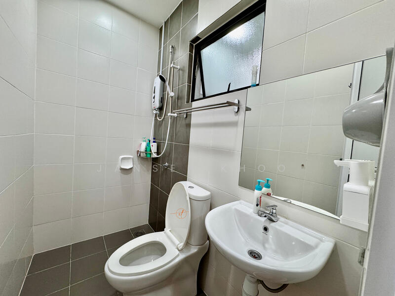 Rumah Teres 2-Tingkat untuk Dijual di Seksyen U13 (Setia Alam) - Jansen Khoo - Bathroom - PropertyGuru.com.my