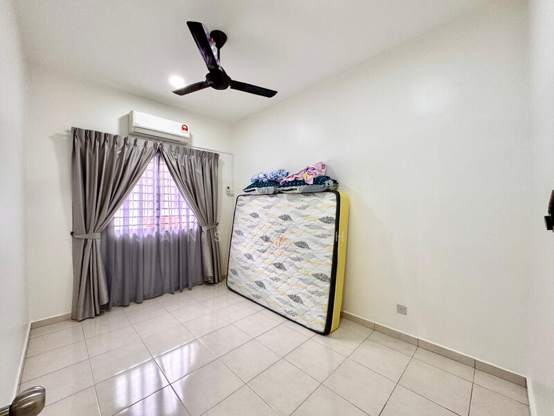 Rumah Teres 2-Tingkat untuk Dijual di Seksyen U13 (Setia Alam) - Jansen Khoo - Bedroom - PropertyGuru.com.my