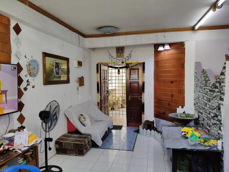 Apartment for Sale at Taman Sri Angsana - Pen Teo - Living Room - PropertyGuru.com.my