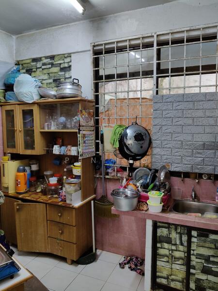 Apartment for Sale at Taman Sri Angsana - Pen Teo - Kitchen - PropertyGuru.com.my