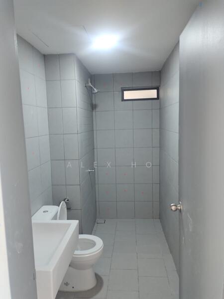 Condominium for Rent at E'Island Lake Haven - Alex Ho - Bathroom - PropertyGuru.com.my