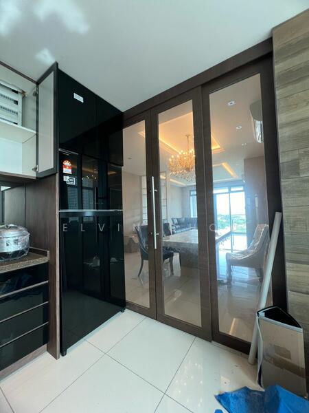 Marinox Sky Villas untuk Untuk Dijual - RM 950,000, Feb 2026 - Living Room - PropertyGuru.com.my