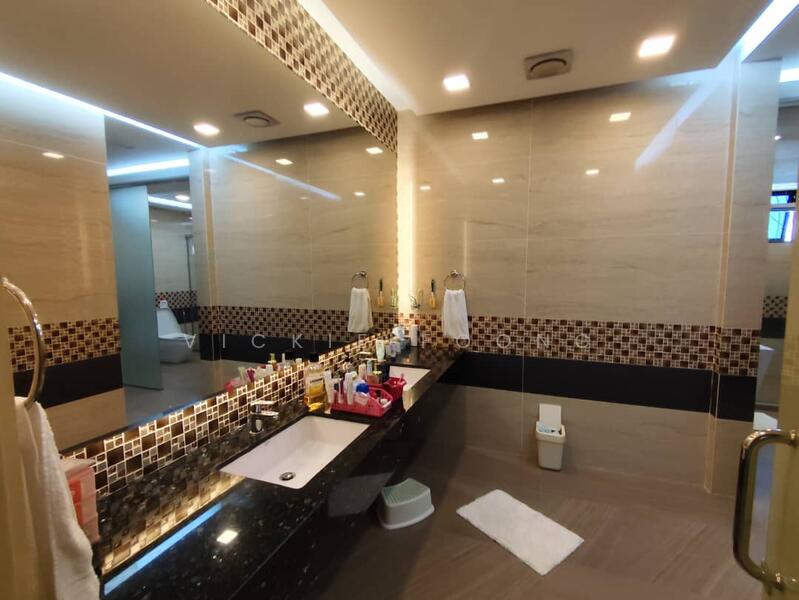Bungalow for Sale in Bandar Kinrara (Selangor) - Vickie Foong - Bathroom - PropertyGuru.com.my