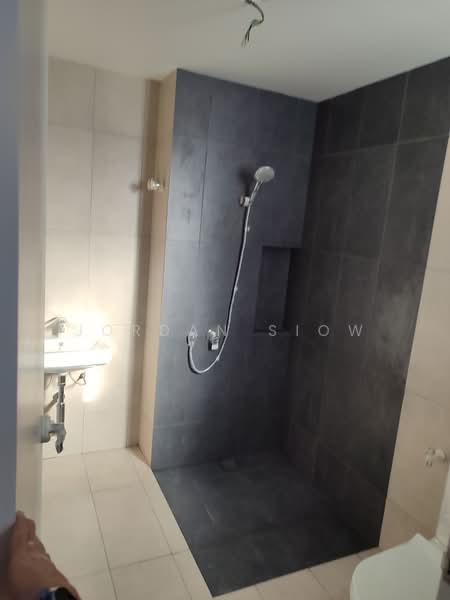 2.5-storey Terraced House for Rent in Taman Bukit Serdang (Seri Kembangan) - Jordan Siow - Bathroom - PropertyGuru.com.my