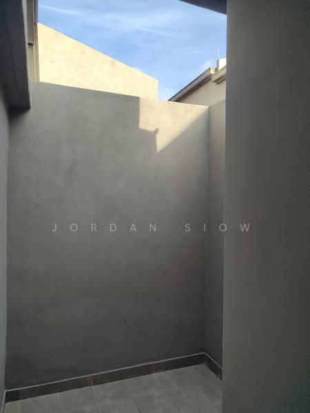 2.5-storey Terraced House for Rent in Taman Bukit Serdang (Seri Kembangan) - Jordan Siow - Exterior - PropertyGuru.com.my