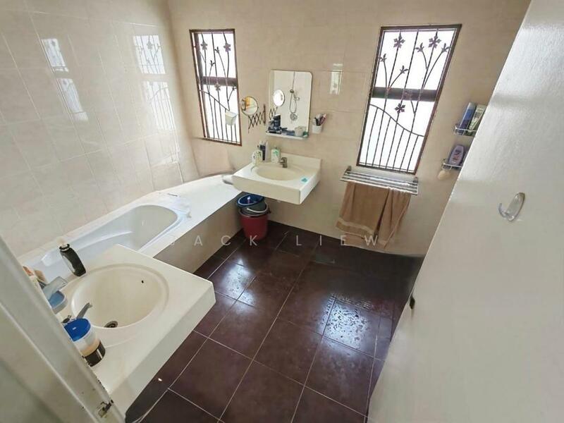Rumah Teres 3-Tingkat untuk Dijual di Jalan Kuching (Kuala Lumpur) - Jack Liew - Bathroom - PropertyGuru.com.my