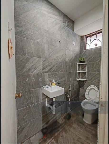 Rumah Teres 3-Tingkat untuk Dijual di Jalan Kuching (Kuala Lumpur) - Jack Liew - Bathroom - PropertyGuru.com.my