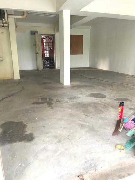 Shop for Rent in Bandar Putra Permai (Seri Kembangan) - Brandon Yee - Interior - PropertyGuru.com.my