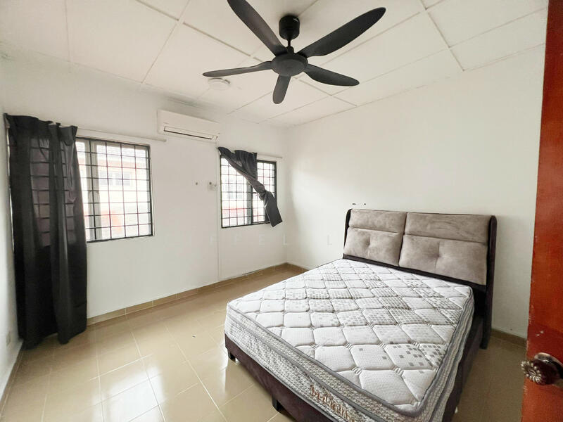2.5-storey Terraced House for Rent in Seksyen 4 (Bangi) - Eiffel Lai - Bedroom - PropertyGuru.com.my