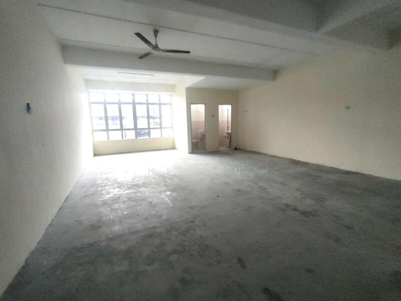 Shop for Rent in Bandar Baru Salak Tinggi (Sepang) - HL Lau - Interior - PropertyGuru.com.my