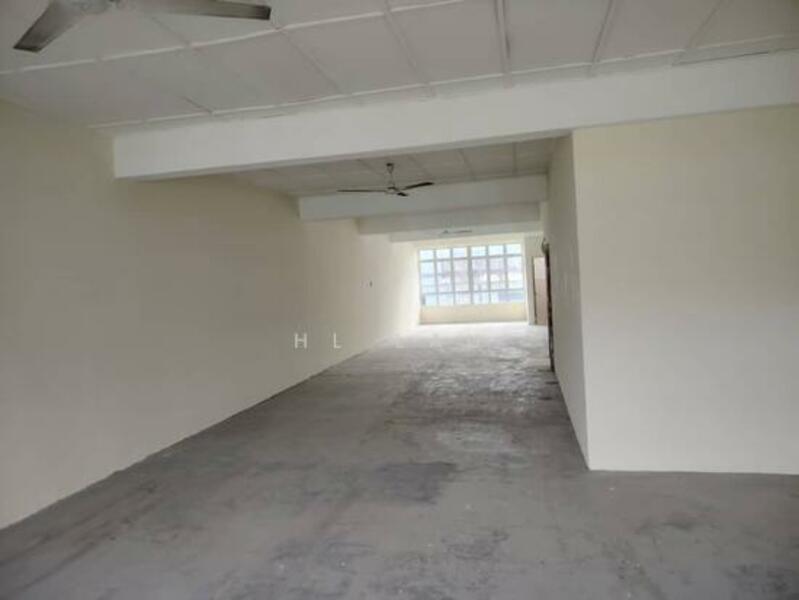 Shop for Rent in Bandar Baru Salak Tinggi (Sepang) - HL Lau - Interior - PropertyGuru.com.my
