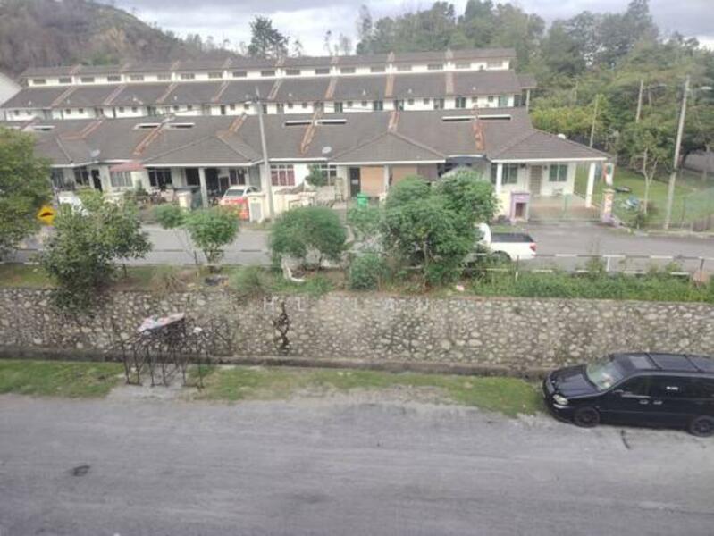 Shop for Rent in Bandar Baru Salak Tinggi (Sepang) - HL Lau - Exterior - PropertyGuru.com.my