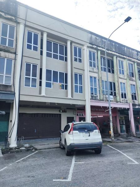 Shop for Rent in Bandar Baru Salak Tinggi (Sepang) - HL Lau - Exterior - PropertyGuru.com.my