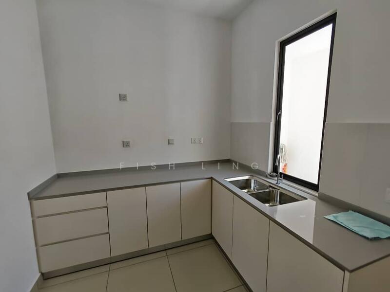 Rumah Bandar untuk Disewa di Bandar Cassia (Batu Kawan) - Fish Ling - Kitchen - PropertyGuru.com.my