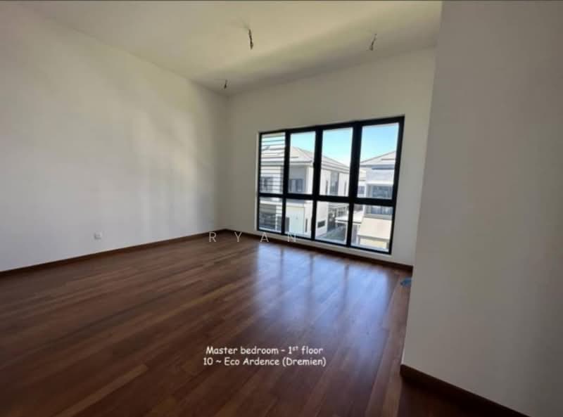 Bungalow for Sale in Setia Alam (Selangor) - Ryan . - Master Bedroom - PropertyGuru.com.my
