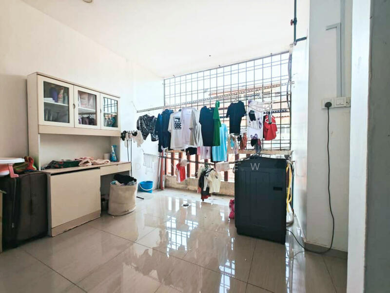 Shop for Sale in Bandar Uda Utama (Johor Bahru) - Eden Liew - Balcony - PropertyGuru.com.my
