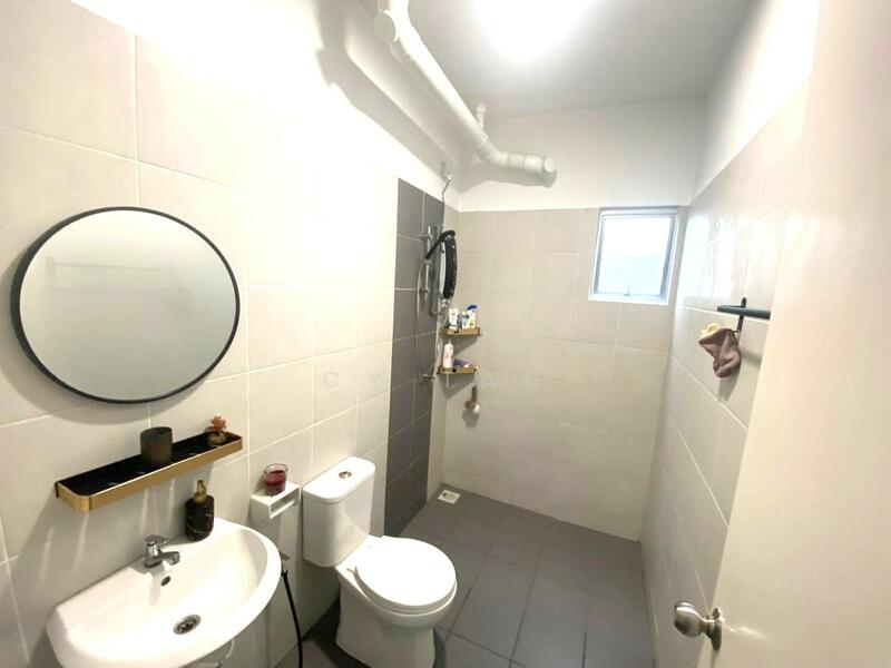Residensi Pauh Permai untuk Untuk Disewa - RM 1,350 /bulan, Feb 2026 - Bathroom - PropertyGuru.com.my