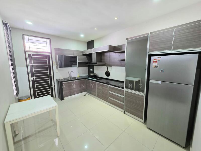 2-storey Terraced House for Sale in Rawang (Selangor) - Danny Wong - Kitchen - PropertyGuru.com.my