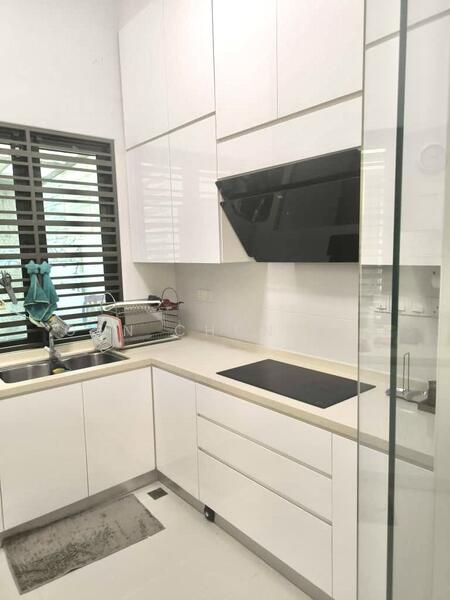 Rumah Berkembar untuk Disewa di Batu Ferringhi (Penang) - Gan Chun Kai - Kitchen - PropertyGuru.com.my