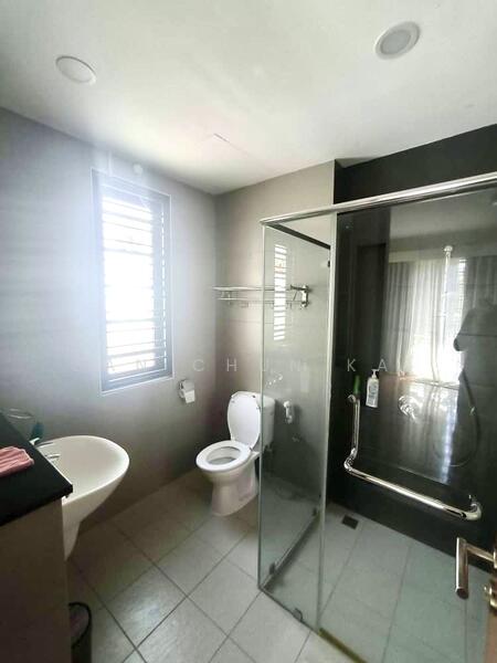 Rumah Berkembar untuk Disewa di Batu Ferringhi (Penang) - Gan Chun Kai - Bathroom - PropertyGuru.com.my