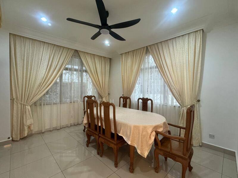 Rumah Banglo untuk Disewa di Batu Ferringhi (Penang) - Gan Chun Kai - Dining Room - PropertyGuru.com.my