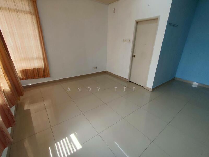 Spacious Master Room