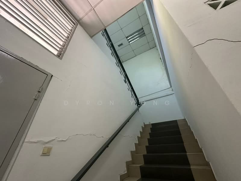 Factory for Sale in Taman Industri Alam Jaya (Puncak Alam) - Dyron Yong - Corridor - PropertyGuru.com.my