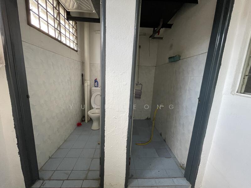 Untuk Dijual - Putri Laksamana