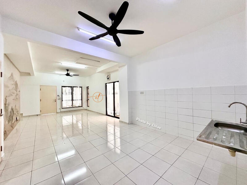 Setia Permai 3 untuk Untuk Dijual - RM 730,000, Mac 2026 - Living Room - PropertyGuru.com.my