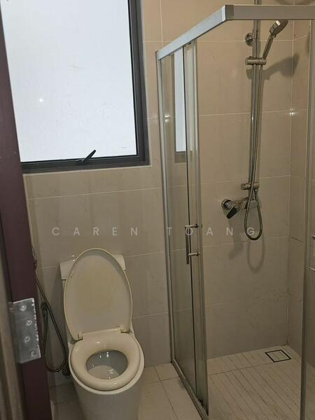 Condominium for Rent at Lovell @ Country Garden Danga Bay - Caren Toang - Bathroom - PropertyGuru.com.my