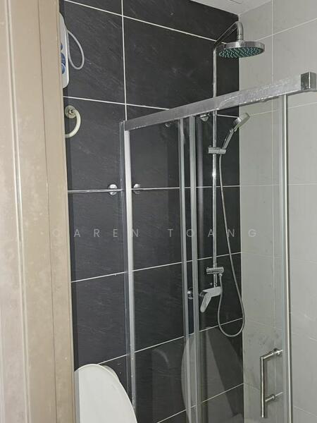 Condominium for Rent at Lovell @ Country Garden Danga Bay - Caren Toang - Bathroom - PropertyGuru.com.my