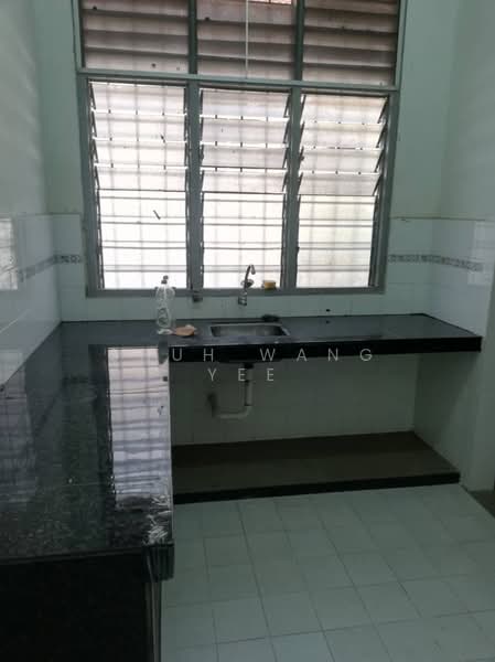 1.5-storey Terraced House for Rent in Ayer Keroh (Melaka) - Shuh Wang Yee - Kitchen - PropertyGuru.com.my