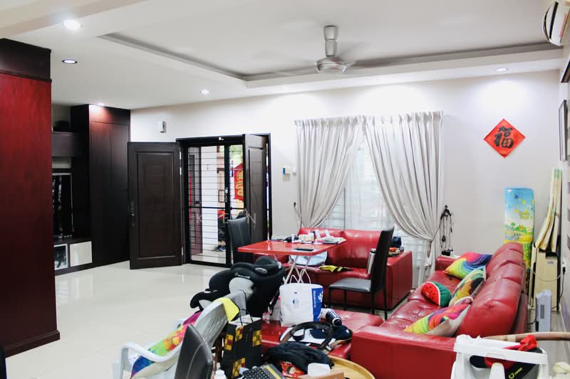 2.5-storey Terraced House for Sale in Bandar Bukit Tinggi 2 (Klang) - Ken Yap - Living Room - PropertyGuru.com.my