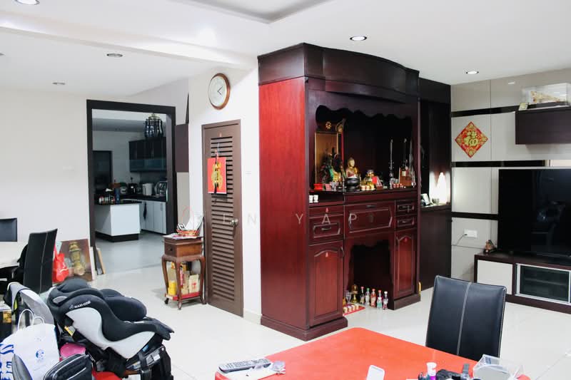 2.5-storey Terraced House for Sale in Bandar Bukit Tinggi 2 (Klang) - Ken Yap - Living Room - PropertyGuru.com.my