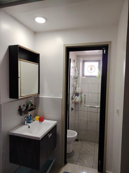 Service Residence for Sale at M Centura - John Lai - Bathroom - PropertyGuru.com.my