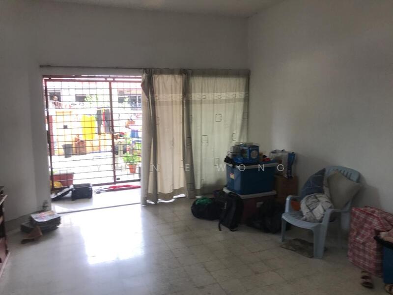 2-storey Terraced House for Sale in Petaling Jaya (Selangor) - Yannie Wong - Living Room - PropertyGuru.com.my