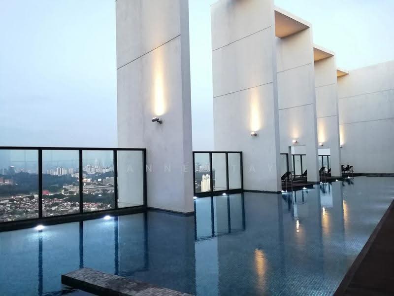 Kondominium untuk Dijual di The Hub - Hannee Tay - Pool - PropertyGuru.com.my